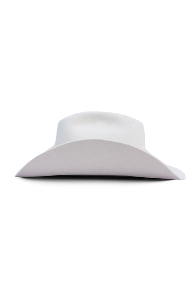 Unisex white fur felt cowboy hat with a wide brim and center crease, handcrafted by SoonNoon in Stockholm