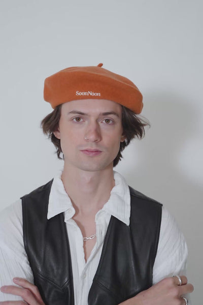 Orange wool beret by SoonNoon in Stockholm