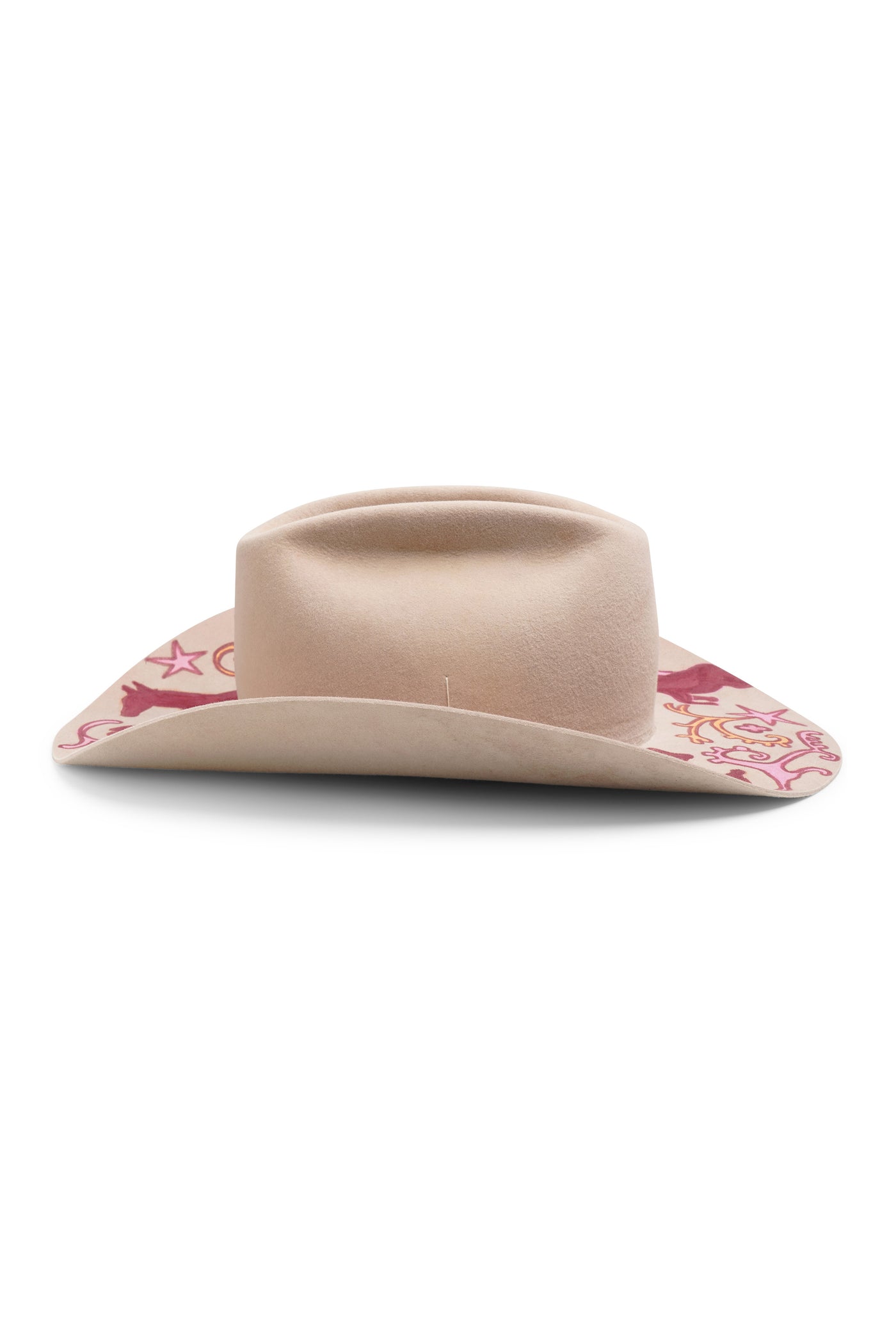 Beige hand painted fur felt cowboy hat by artist Maria Murphy. Leather chin strap detail, wide brim and a center crease. Handmade light cowboy hat in Stockholm.